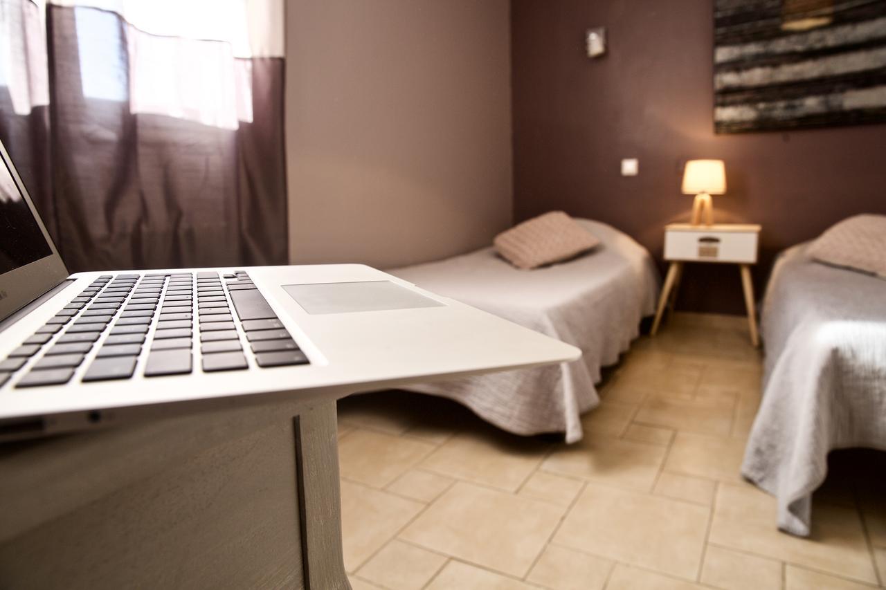 Le Bernon Hotell Connaux Eksteriør bilde